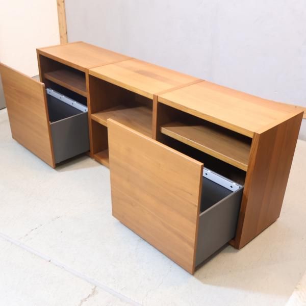 【返品送料無料】 北欧デンマークのBoConcept(ボーコンセプト)のウォールナット キャビネット・サイドボード