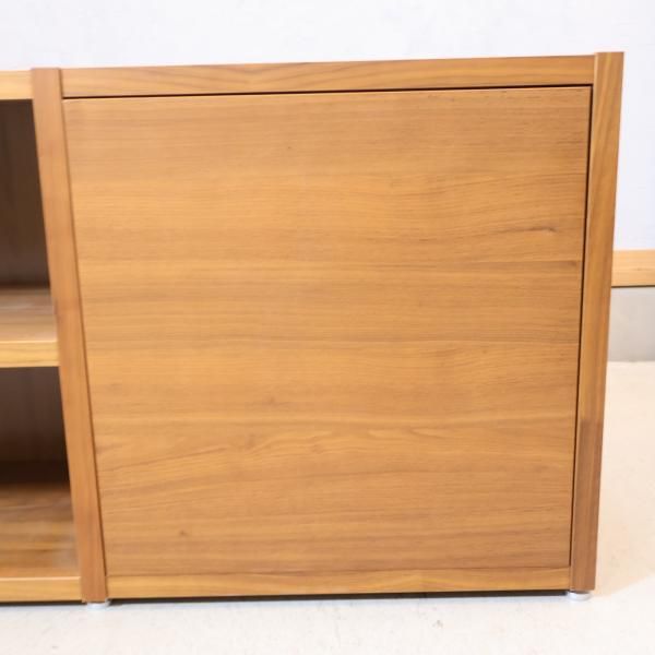 北欧デンマークのBoConcept(ボーコンセプト)のウォールナット