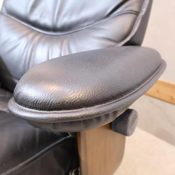 karimoku(カリモク家具)のRT5136 本革 リクライニングチェア