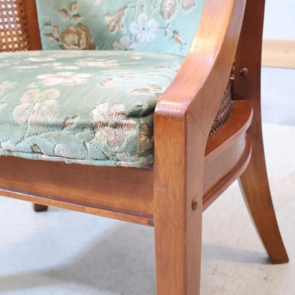 MITSUKOSHI(三越)の高級家具、Brugge(ブルージュ)のアーム MITSUKOSHI(三越)の高級家具、Brugge(ブルージュ)のアーム