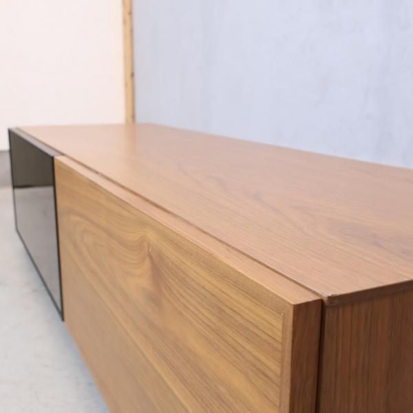 【最終値下げ】アクタス ACTUS SHINE TVボード 家具・インテリア ACTUS(アクタス)のSHINE(シャイン)テレビボードです
