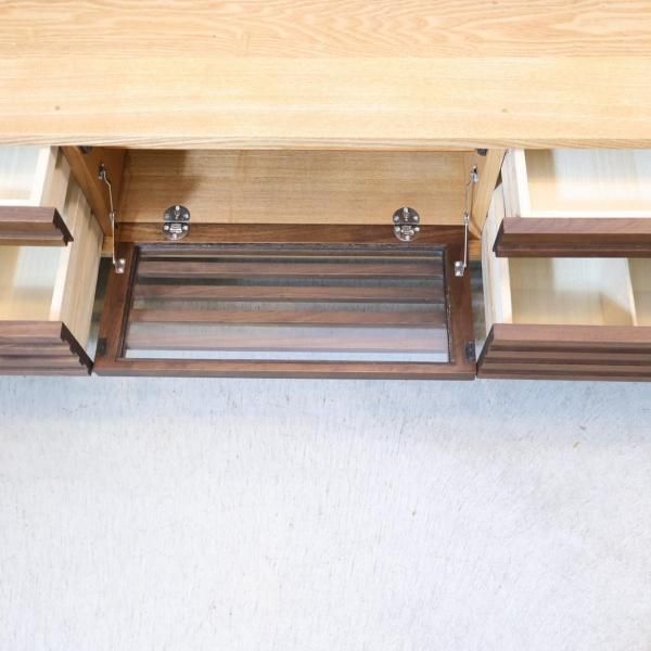 ACTUS(アクタス)で取り扱われていたRELIEF(レリーフ)テレビボード