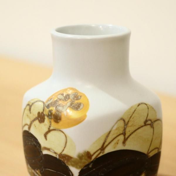 ♪お値下げしました♪ 花瓶　ロイヤルコペンハーゲン　白　新品 ロイヤルコペンハーゲン 白磁 花瓶 北欧アンティーク