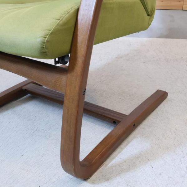 FUJI FURNITURE(冨士ファニチア) のパーソナルチェアです FUJI FURNITURE(冨士ファニチア) のパーソナルチェアです