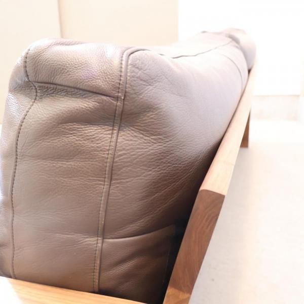 MASTERWAL(マスターウォール)のBEAK SOFA (ビークソファ) 本革