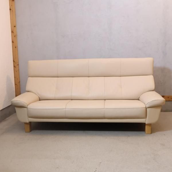 老舗家具メーカーHAMAMOTO(浜本工芸)の 本革3人掛けソファーです 老舗家具メーカーHAMAMOTO(浜本工芸)の 本革3人掛けソファーです