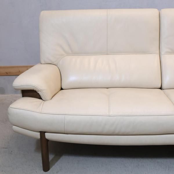 Karimoku（カリモク家具）よりZU25シリーズのオーク材 本革 2.5人掛け