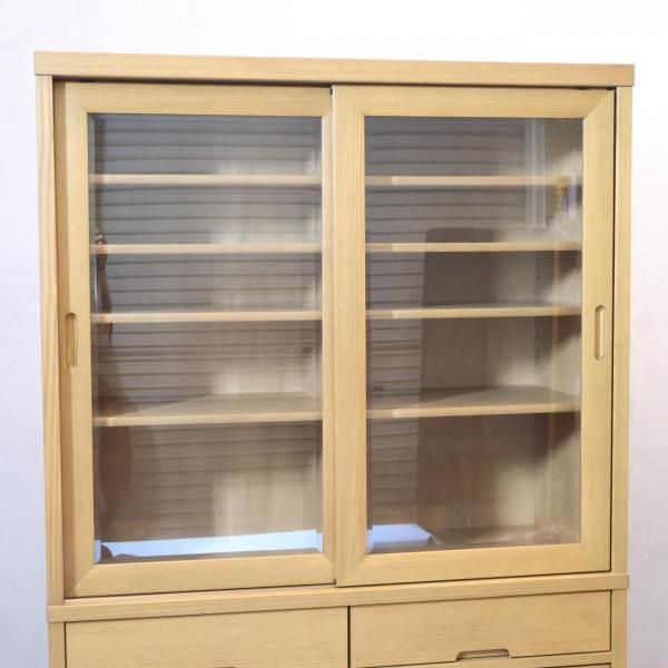 karimoku(カリモク家具)のKIGUMI(木組) アッシュ材 食器棚です