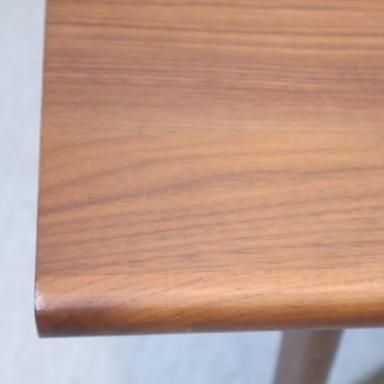 IDC OTSUKA(大塚家具)のJUNO(ユノ) リビングテーブルです。木目