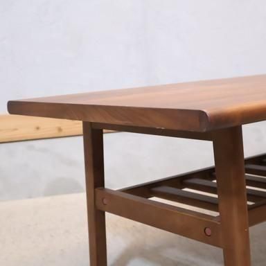 IDC OTSUKA(大塚家具)のJUNO(ユノ) リビングテーブルです。木目の