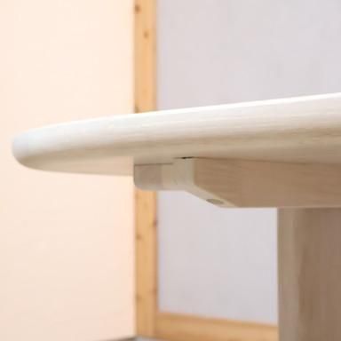 karimoku(カリモク家具)のDT8821 オーク材 ダイニングテーブルのご紹介