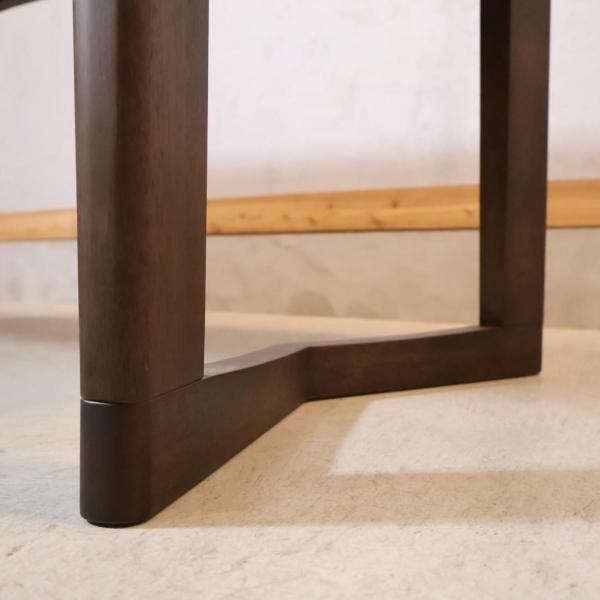 人気のkarimoku(カリモク家具)よりChitano(チターノ)のダイニング