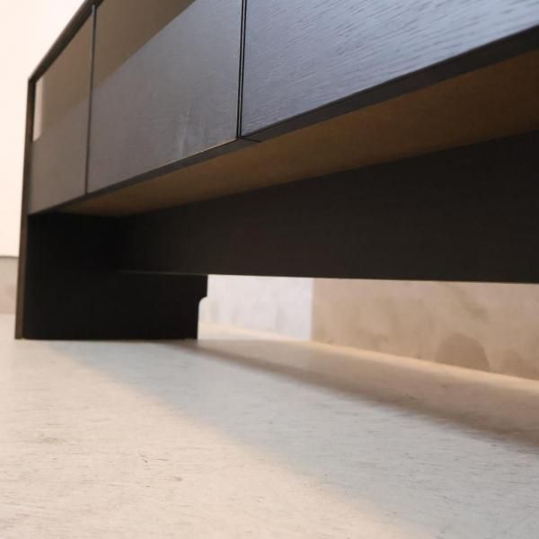 人気のkarimoku(カリモク家具)よりChitano(チターノ)のテレビ