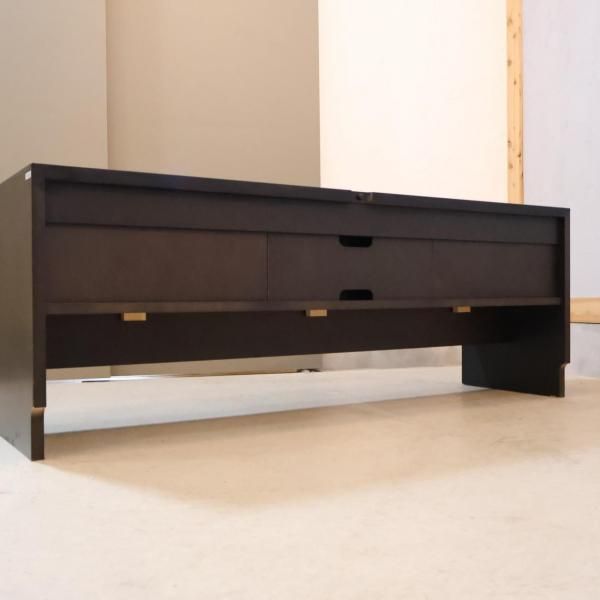 HR293 【レアデザイン】カリモク　高級家具　chitano チターノ　ボード 人気のkarimoku(カリモク家具)よりChitano(チターノ)のテレビ
