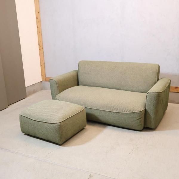 unico(ウニコ)のWELM(ウェルム)1.5シーターソファです！まん丸とした