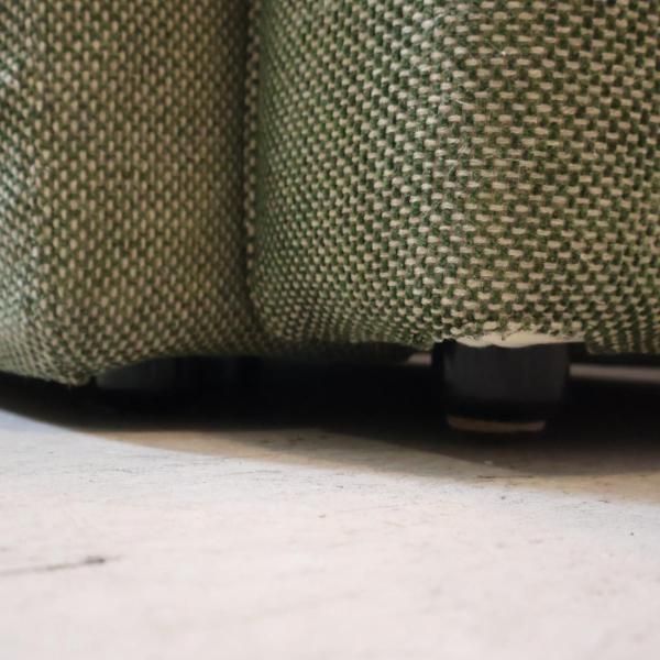 unico(ウニコ)のWELM(ウェルム)1.5シーターソファです！まん丸とした