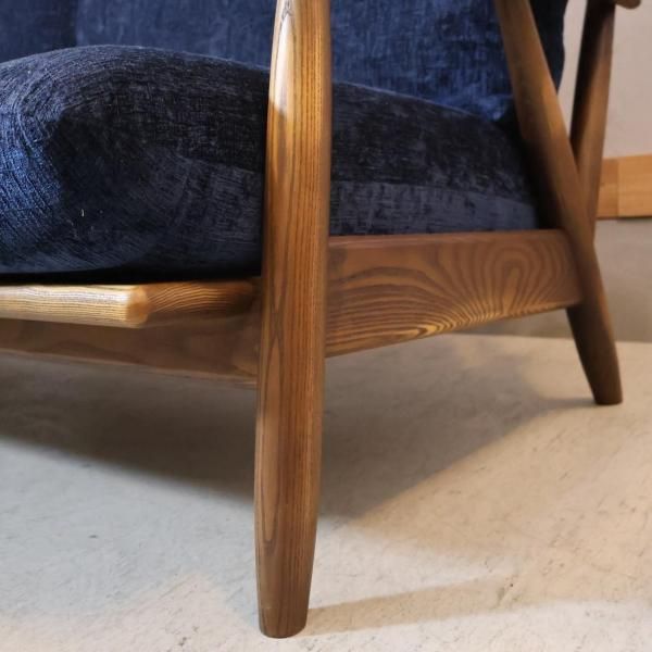 NAGANO INTERIOR(ナガノインテリア) 3人掛けソファです。格子状