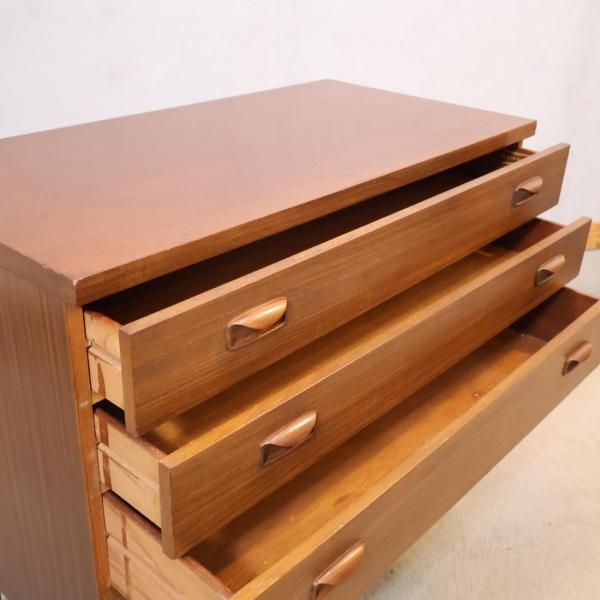 ロンドンの高級家具メーカーWrighton furniture(ライトン