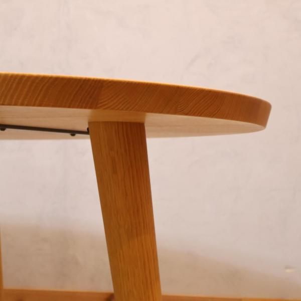 飛騨の家具メーカーKASHIWA(柏木工)のオーク材を使用した