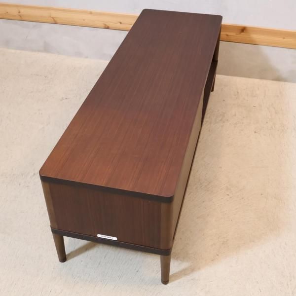 人気のkarimoku60(カリモク60) TVボードです。レトロでスッキリした