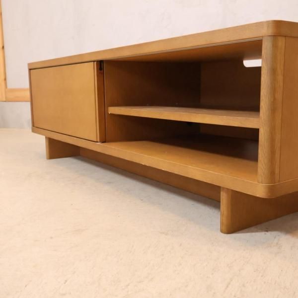 人気のkarimoku(カリモク家具)よりChitano(チターノ)のオーク材