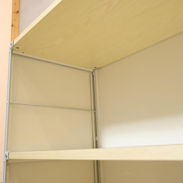 無印良品 MUJI スチール メープル材 3段ユニットシェルフ パネル付 飾り棚 人気の無印良品(MUJI)のメープル材を使用した3段ユニット