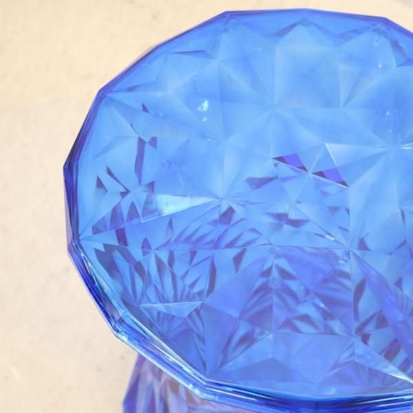Kartell STONE 青色 プラスチック製 多面体スツール Kartell STONE 青色 プラスチック製 多面体スツール Kartell STONE