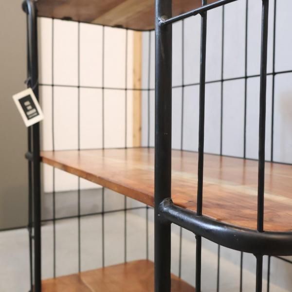 SPICE OF LIFE(スパイスオブライフ)の3段ワイドワゴンラックです。長年