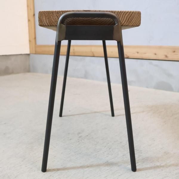 アイアンスツール　杉座面 0bf573563aa75afde1d5f331b2f8e4