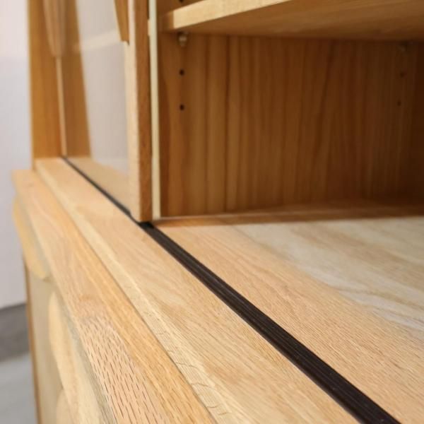 MOMO natural(モモナチュラル)のVENT カップボードです。オーク無垢材
