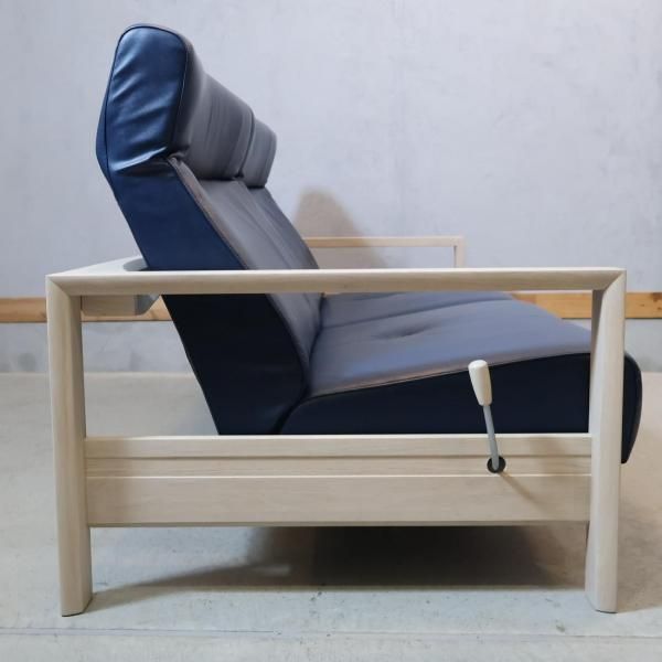 カリモク　RU6620　リクライニングソファ　本革　オットマン付　美品 カリモク RU6620 リクライニングソファ 本革 オットマン付 美品