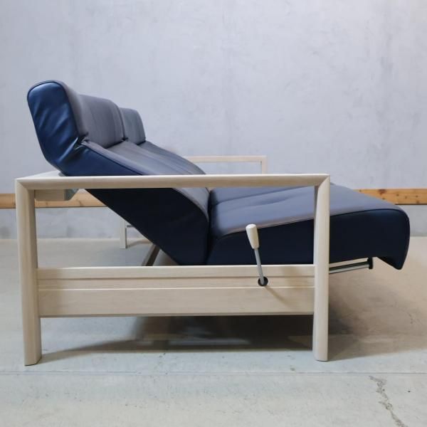 中古 karimoku カリモク 本革 リクライニングソファ 椅子 値下げ/karimoku(カリモク家具)の本革 リクライニングチェア