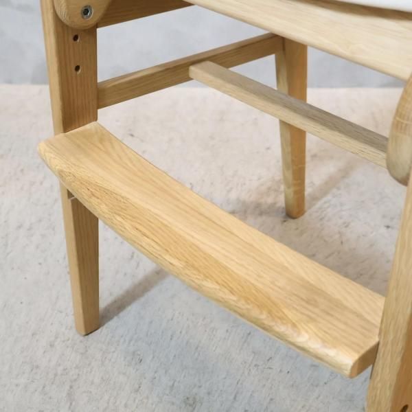 karimoku(カリモク)のデスクチェアー/XT0611IEです。座面と足