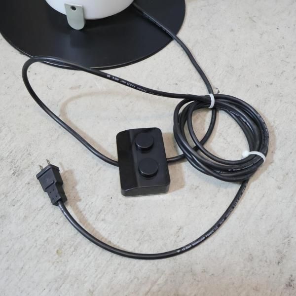 yamagiwa(ヤマギワ)取り扱いのイタリアFLOS(フロス)社のアッキーレ