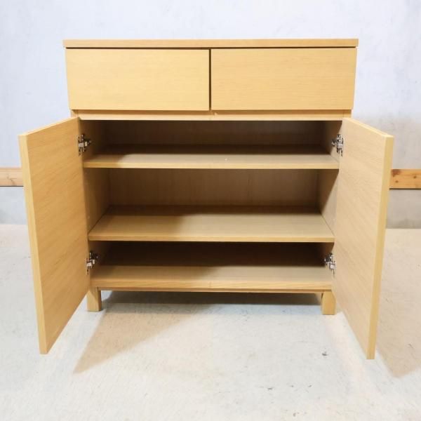 人気の無印良品(MUJI)のオーク材 キャビネット・木製扉