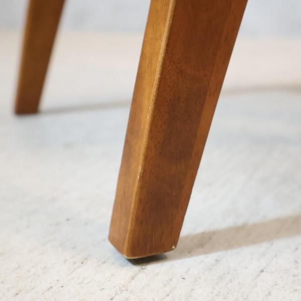 市場家具(ICHIBA)のhommage(オマージュ)ダイニングチェア2脚セットです