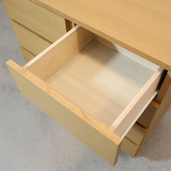 人気の無印良品(MUJI)のオーク材を使用したチェスト・4段ワイド