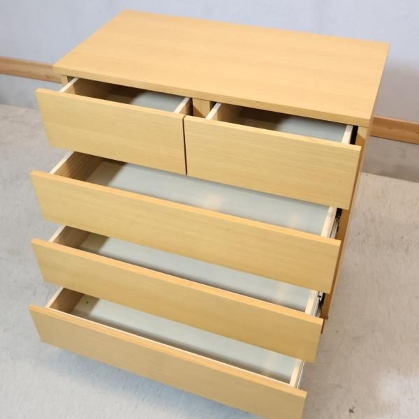 人気の無印良品(MUJI)のオーク材を使用したチェスト・4段ワイド