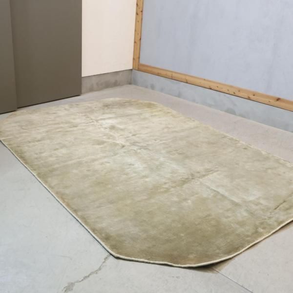 BoConcept ボーコンセプト シャンハイ ラグ テンセル100％ 手織り BoConcept ボーコンセプト シャンハイ ラグ テンセル100％ 手織り Tide