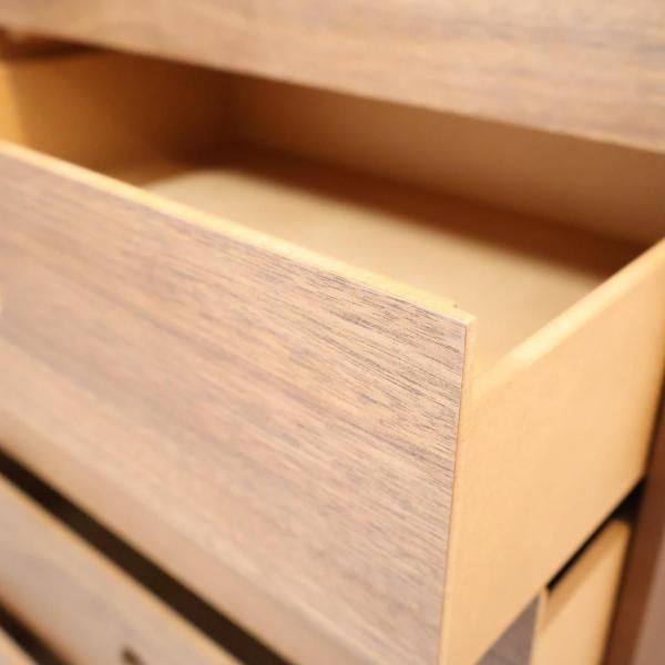 dinos(ディノス)のTiroirs(ティロワール) 6段チェストです。やさしく