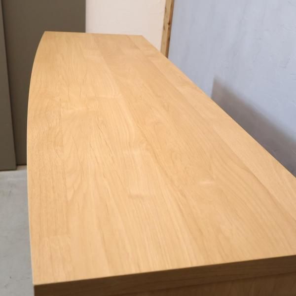 HOTTA WODDY(堀田木工所)のアールデザインシリーズ、ブックシェルフ