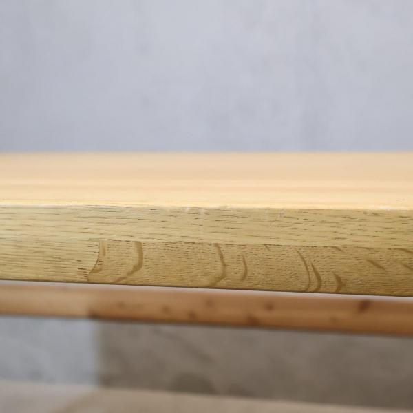 karimoku(カリモク家具)のオーク材を使用したダイニングテーブル
