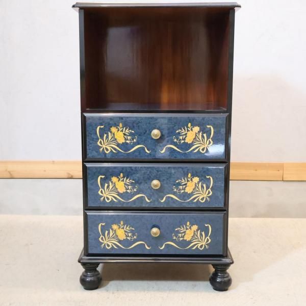 イタリア製アンティーク調の美しい象嵌細工が施された