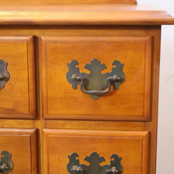 横浜クラシック家具 Daniel(ダニエル)のA-109 6段チェストです