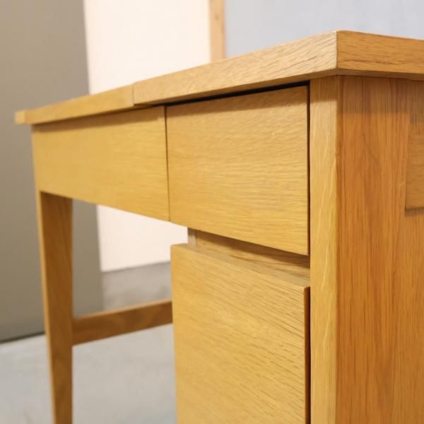 unico ドレッサー unico(ウニコ)で取り扱われていた稀少な廃番品 NOTE(ノート