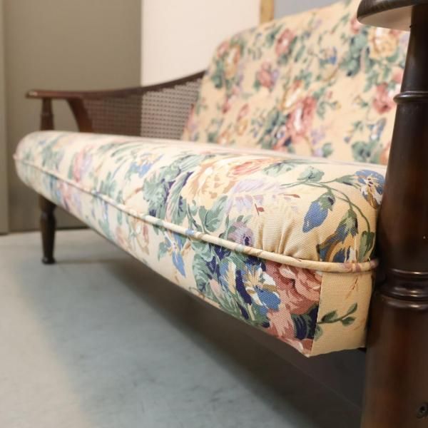 カリモク/karimoku コロニアル 2人掛けソファ レトロ ビンテージラタン カリモク＞ コロニアルシリーズ・2人掛けソファ | FUJIWAKAYAMA