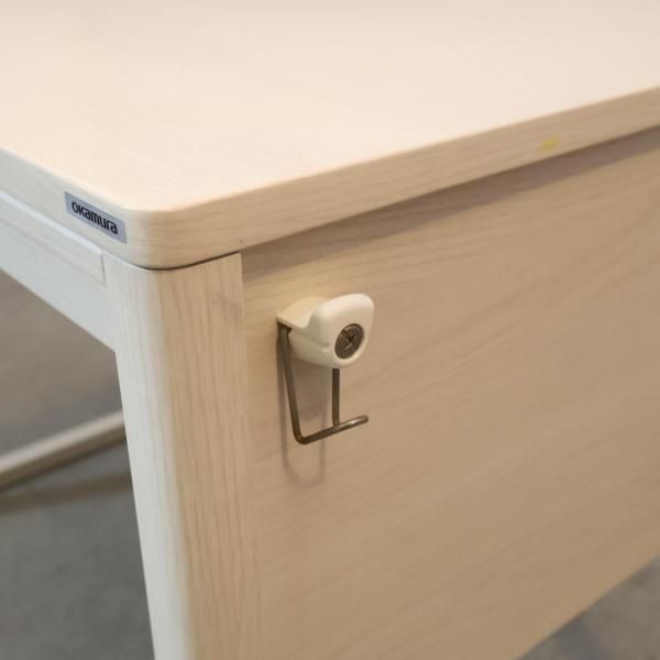 【送料込み】オカムラ　学習机　ホワイト鏡面仕上げ 楽天市場】オカムラ WEB公式ショップ限定 学習机 勉強机