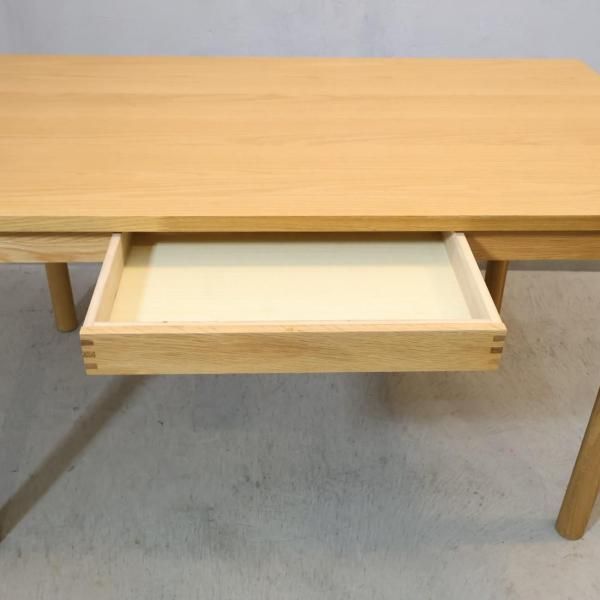 人気のunico(ウニコ)よりCRAFF(クラフ)シリーズ のダイニング