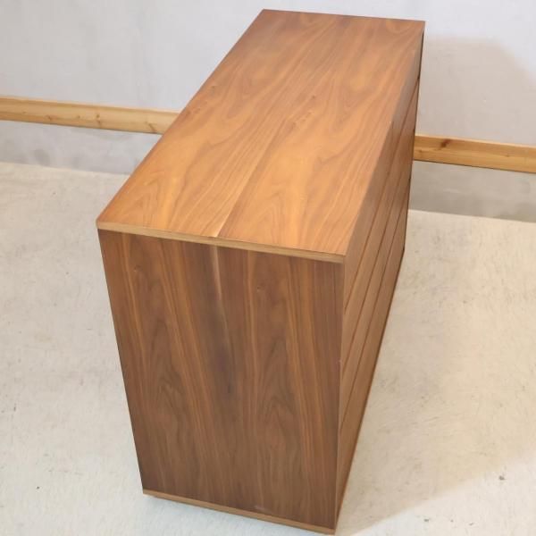 アクタス ACTUS ウォールナット チェスト 4段8杯 ※i1※ ACTUS(アクタス)のFB 4段チェストです。ウォールナット材の