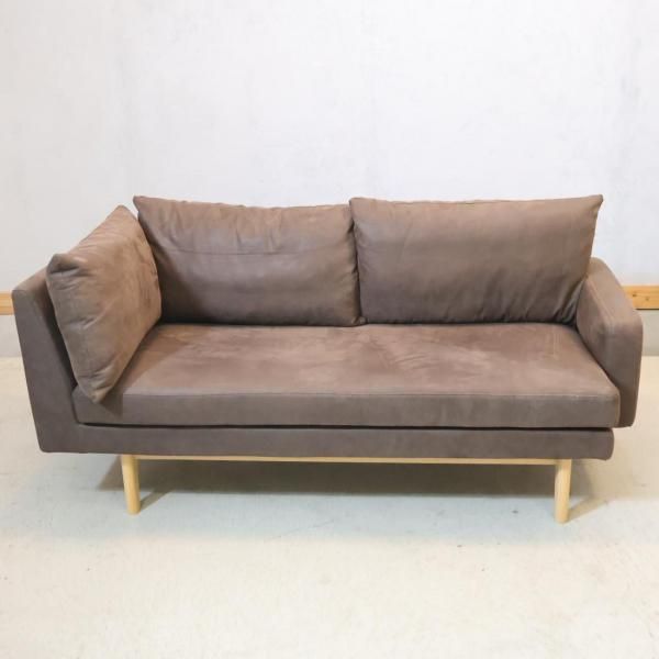 unico(ウニコ)のLOM(ロム)シリーズのベンチアームです